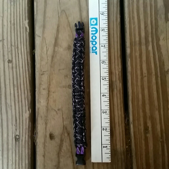 Aromatherapy Tactical 550 Paracord Bracelet - Picture 5 of 5